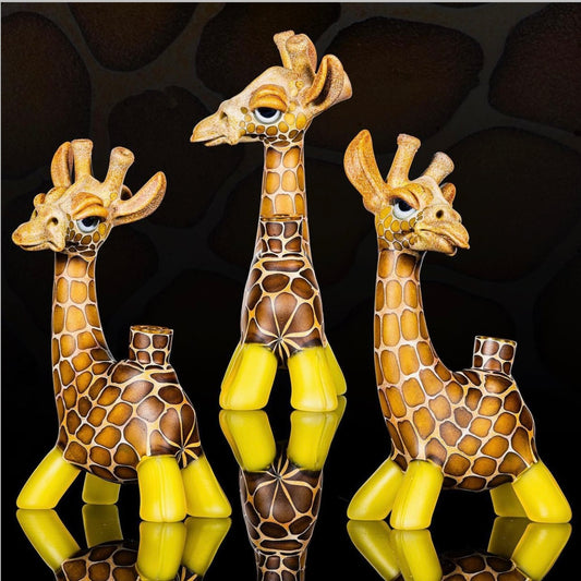 ROBERTSON GLASS GIRAFFE